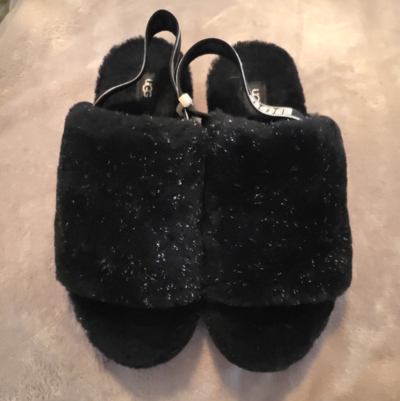 UGG Women's Fluff Yeah Black Slippers Size 11 - Picture 1 of 5